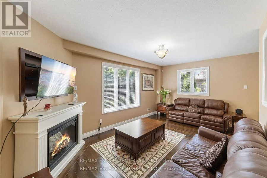 82 GRIFFITH DRIVE