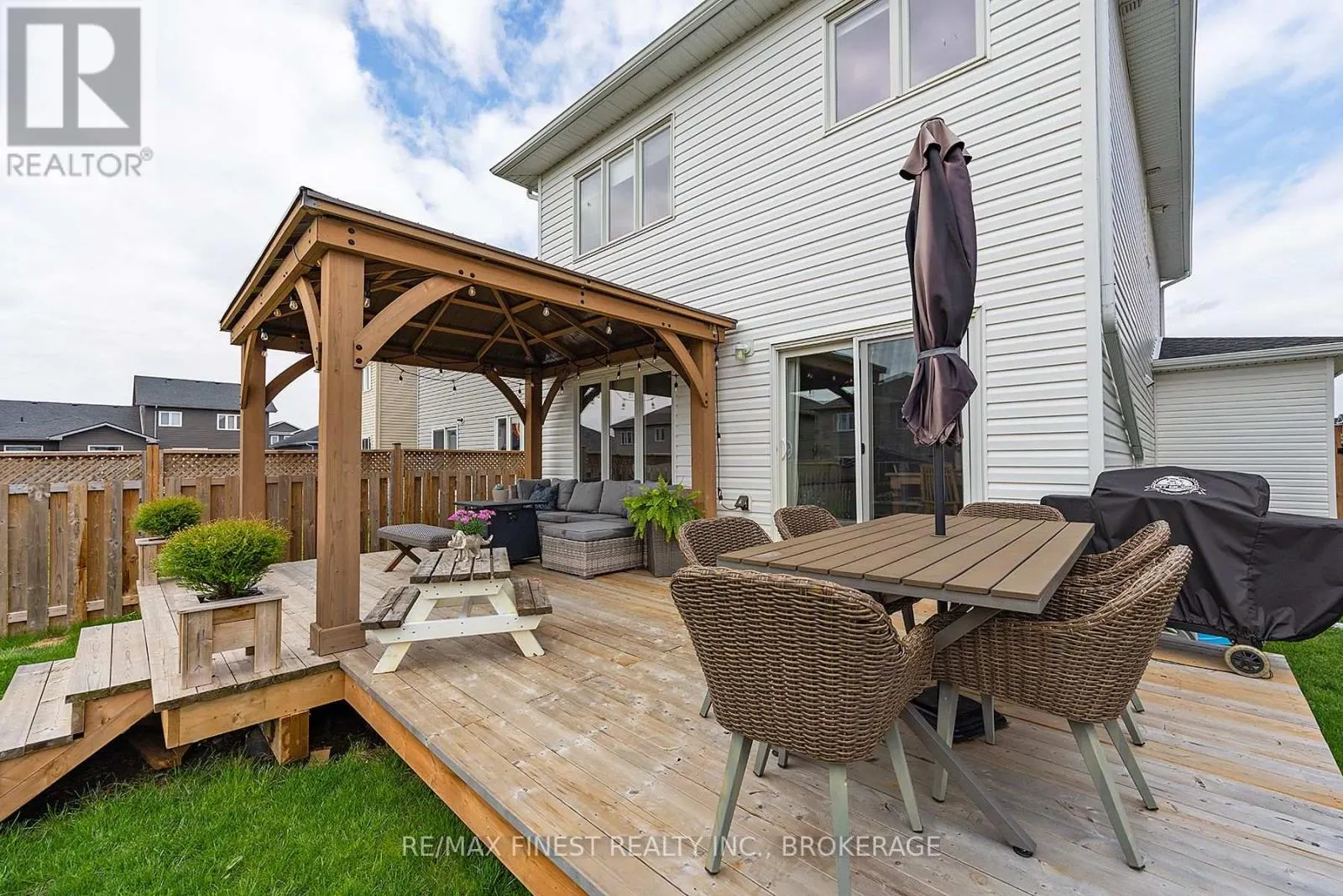 37 BRENNAN CRESCENT
