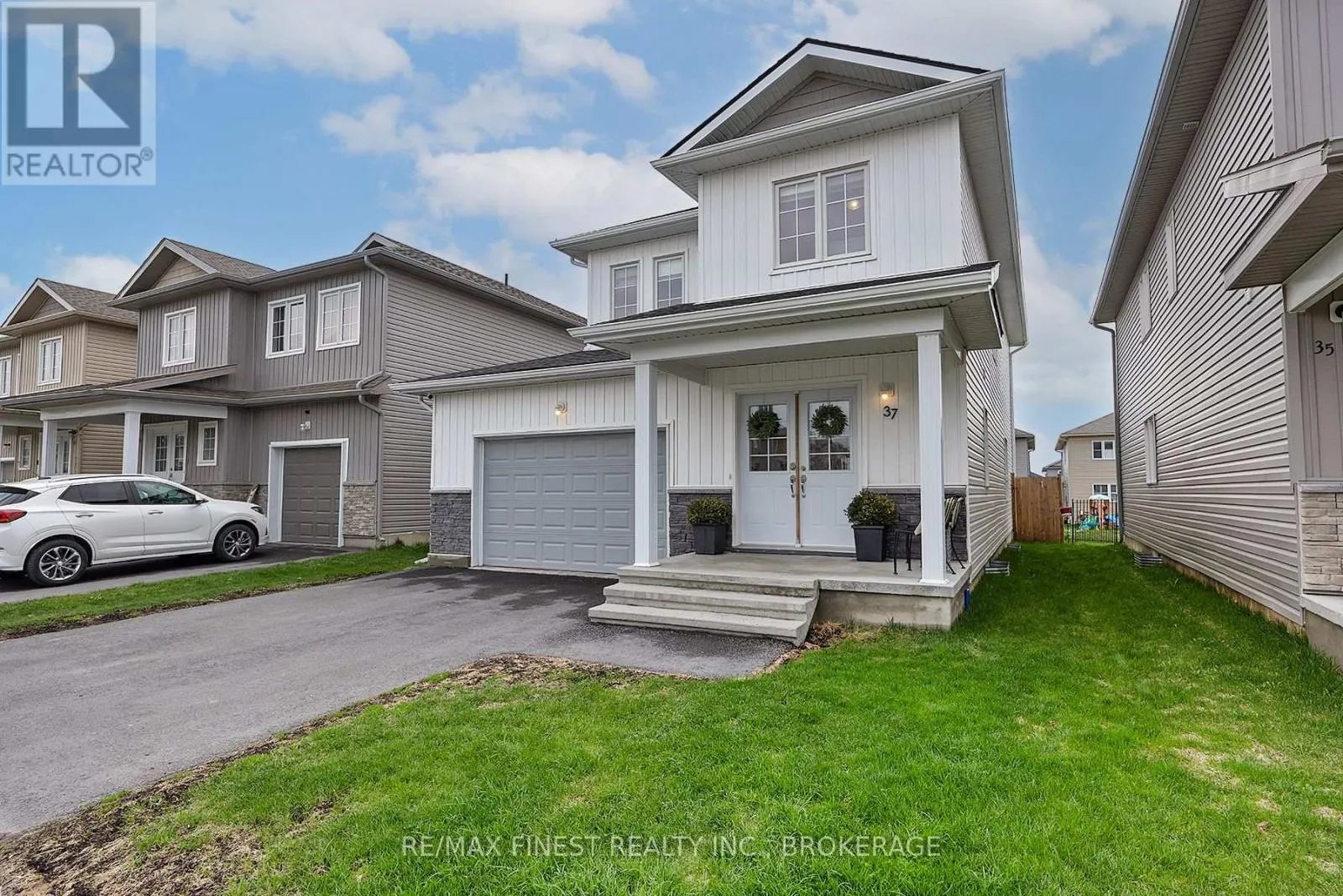 37 BRENNAN CRESCENT