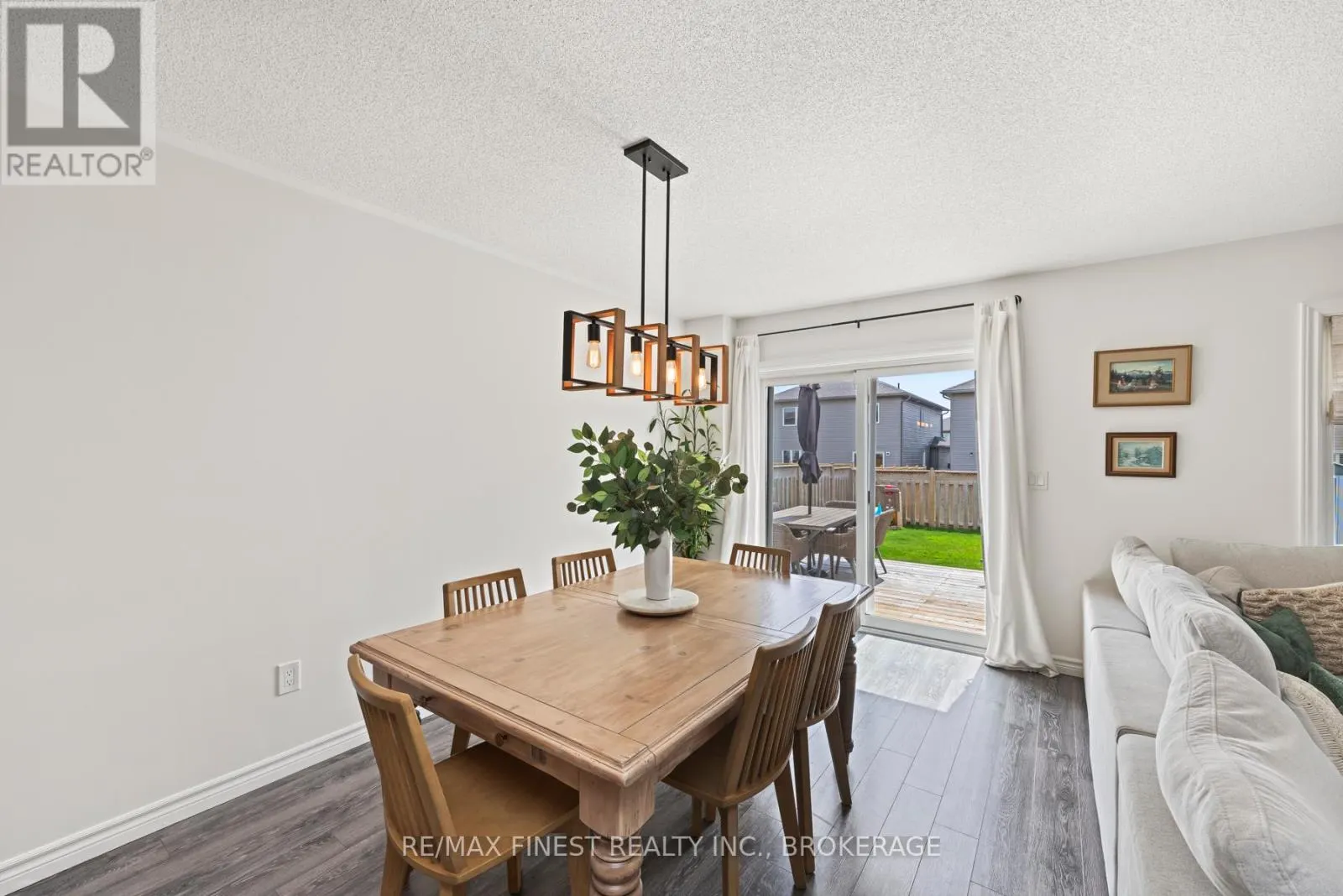 37 BRENNAN CRESCENT