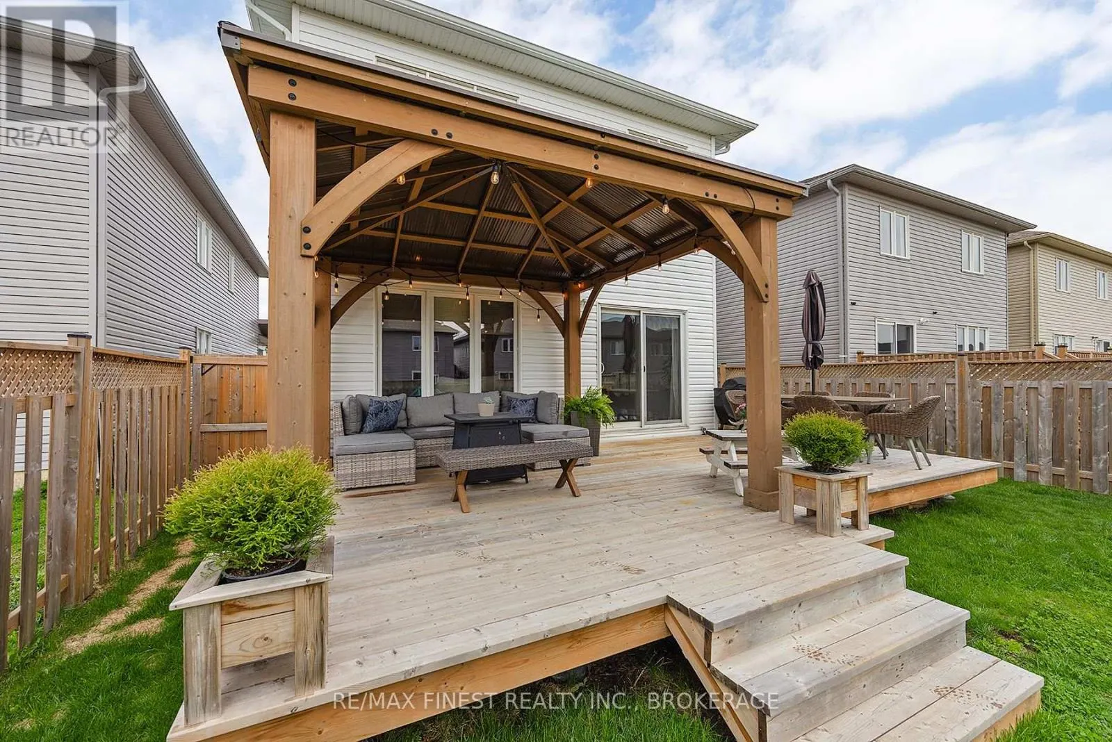 37 BRENNAN CRESCENT