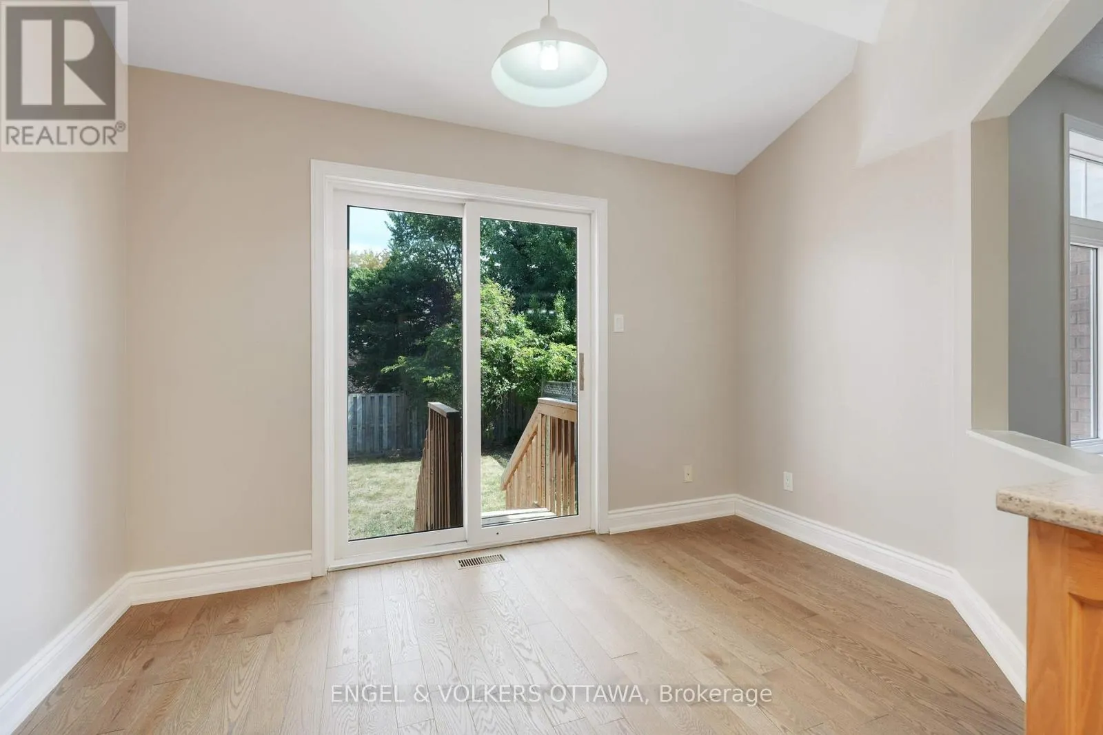 551 WILD SHORE CRESCENT