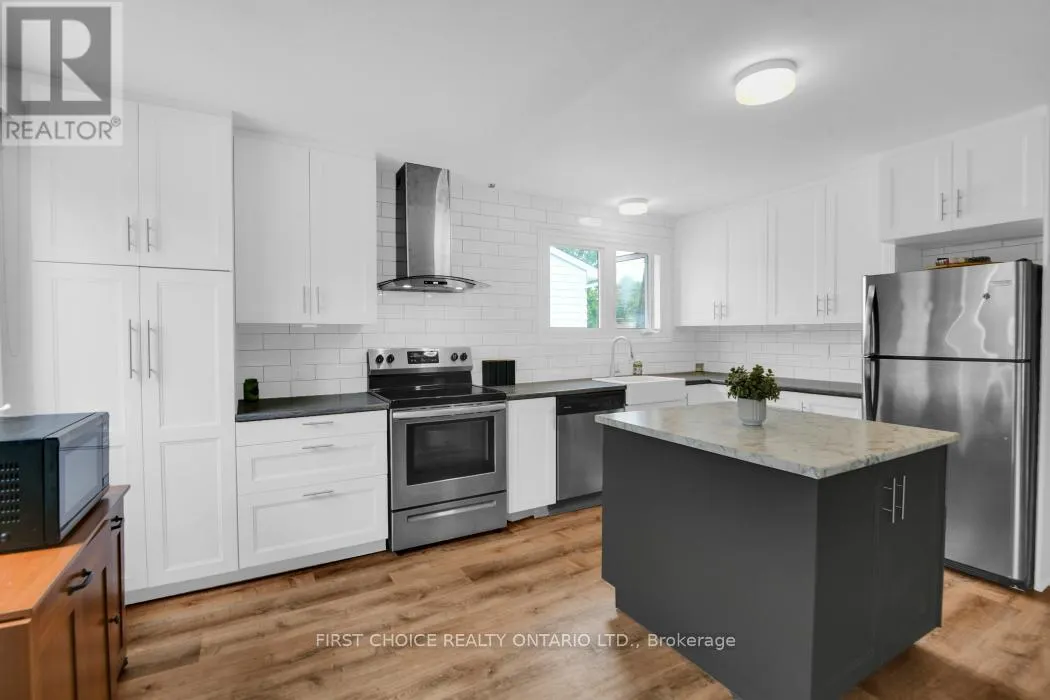 44 OBERON STREET