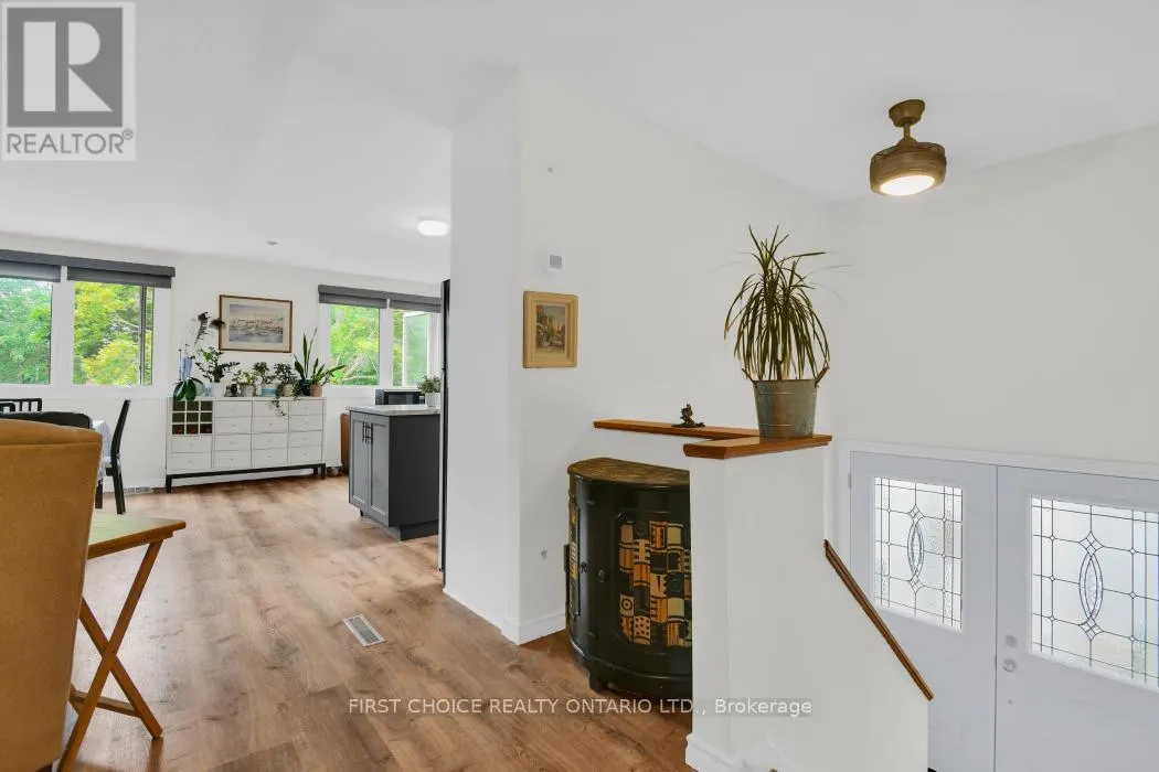 44 OBERON STREET