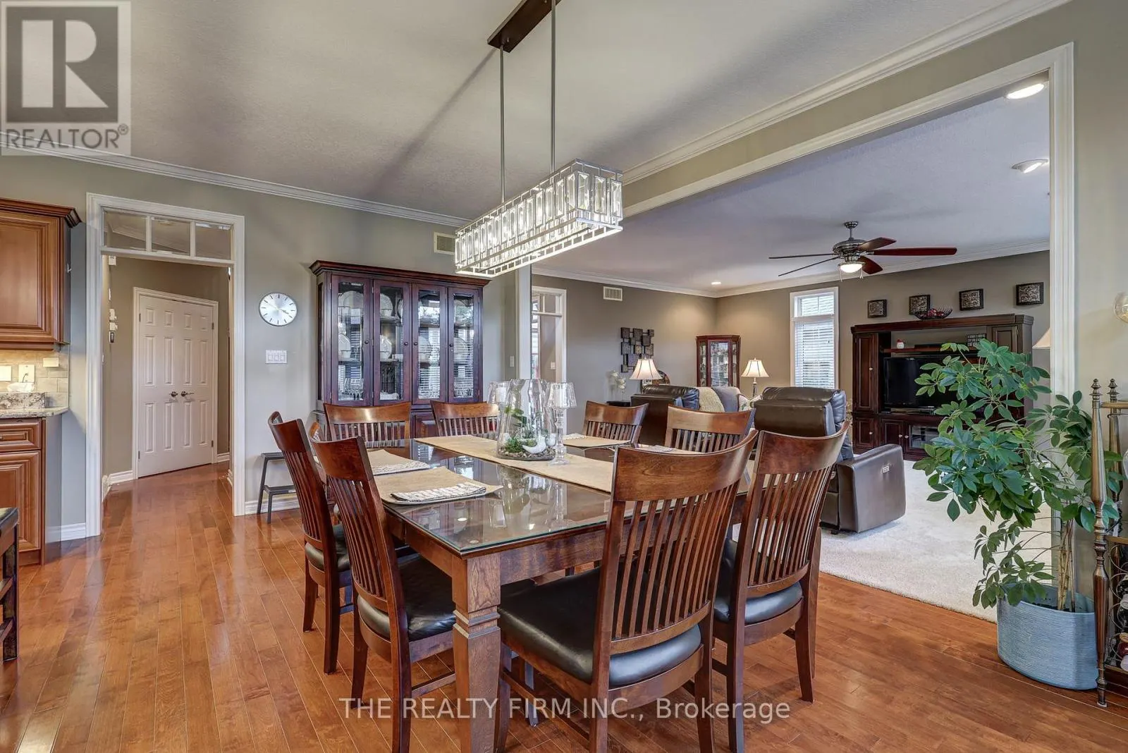 486 PLANE TREE DRIVE