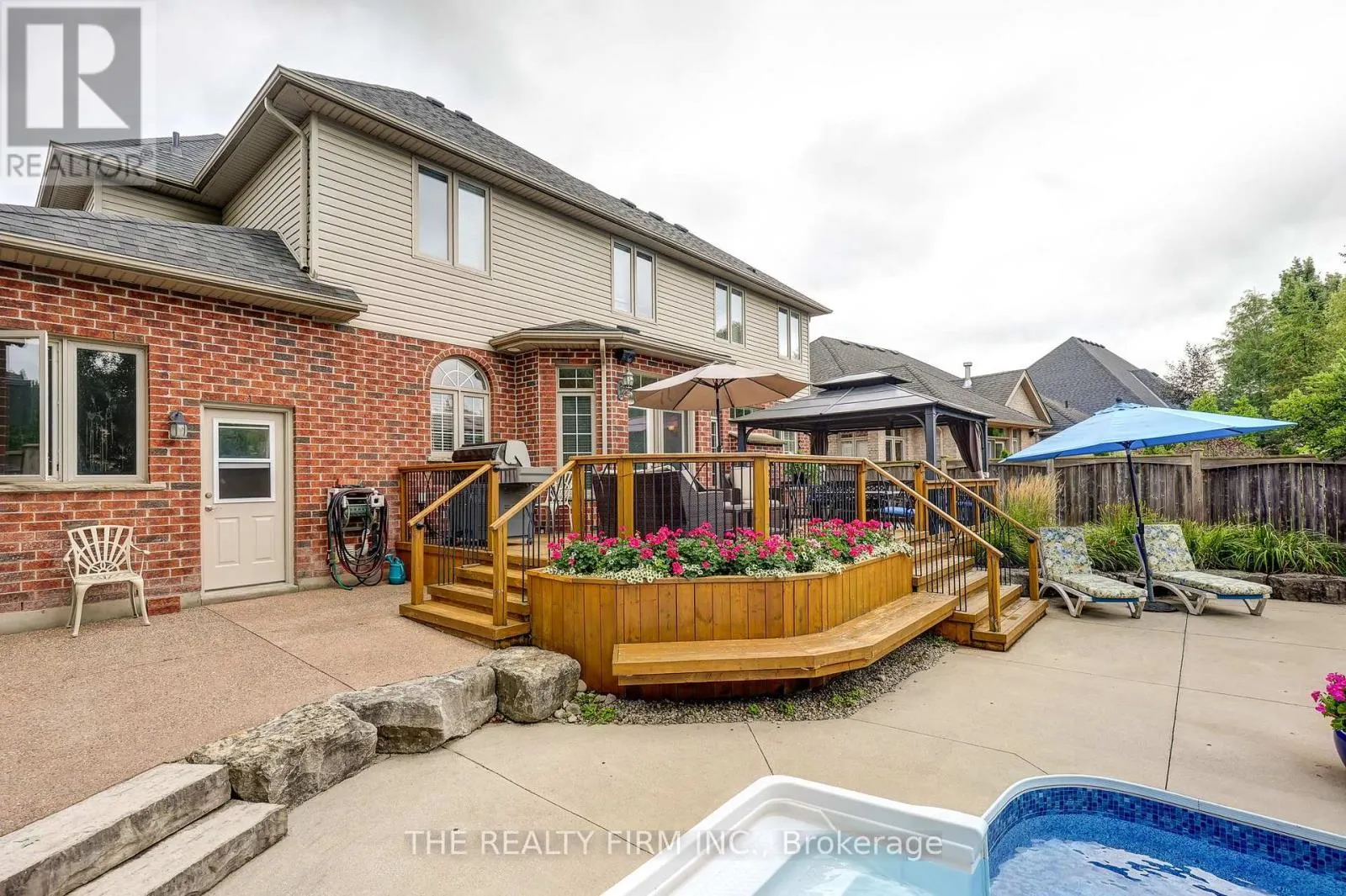 486 PLANE TREE DRIVE