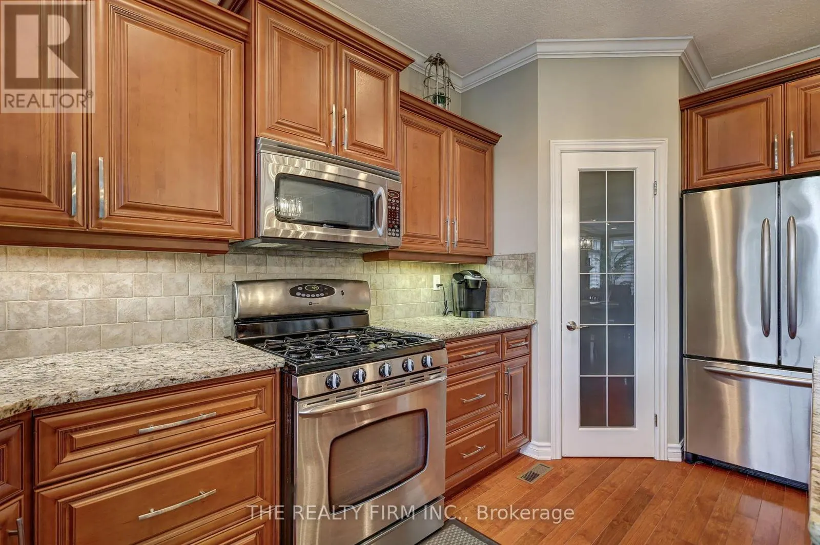 486 PLANE TREE DRIVE