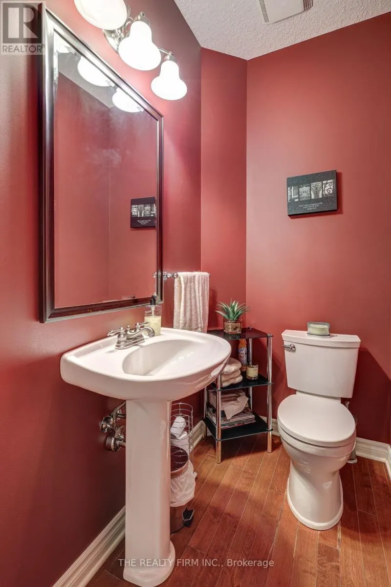 486 PLANE TREE DRIVE