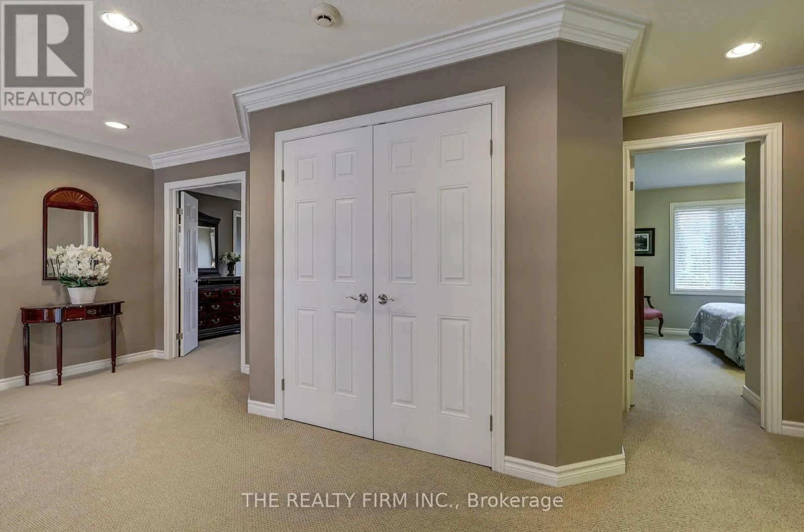 486 PLANE TREE DRIVE