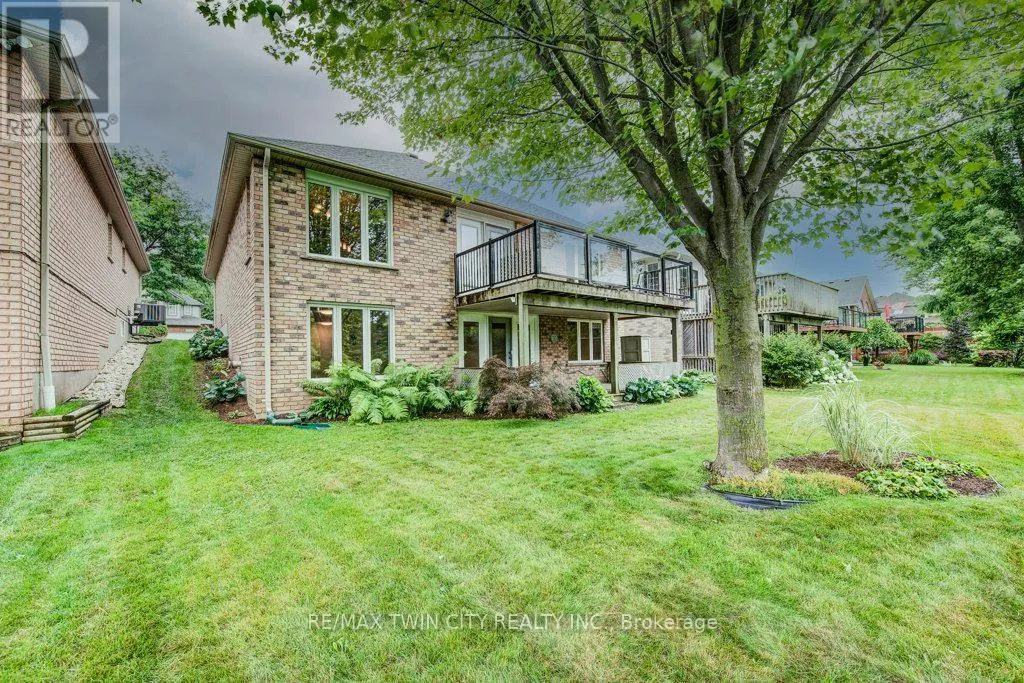 670 SALZBURG DRIVE SW