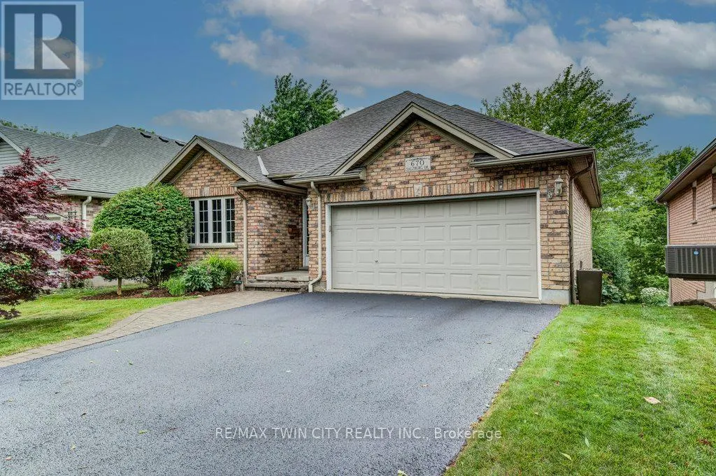 670 SALZBURG DRIVE SW