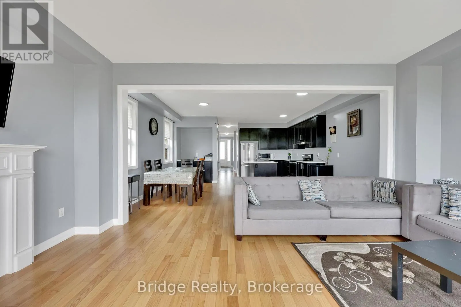 898 SOBESKI AVENUE