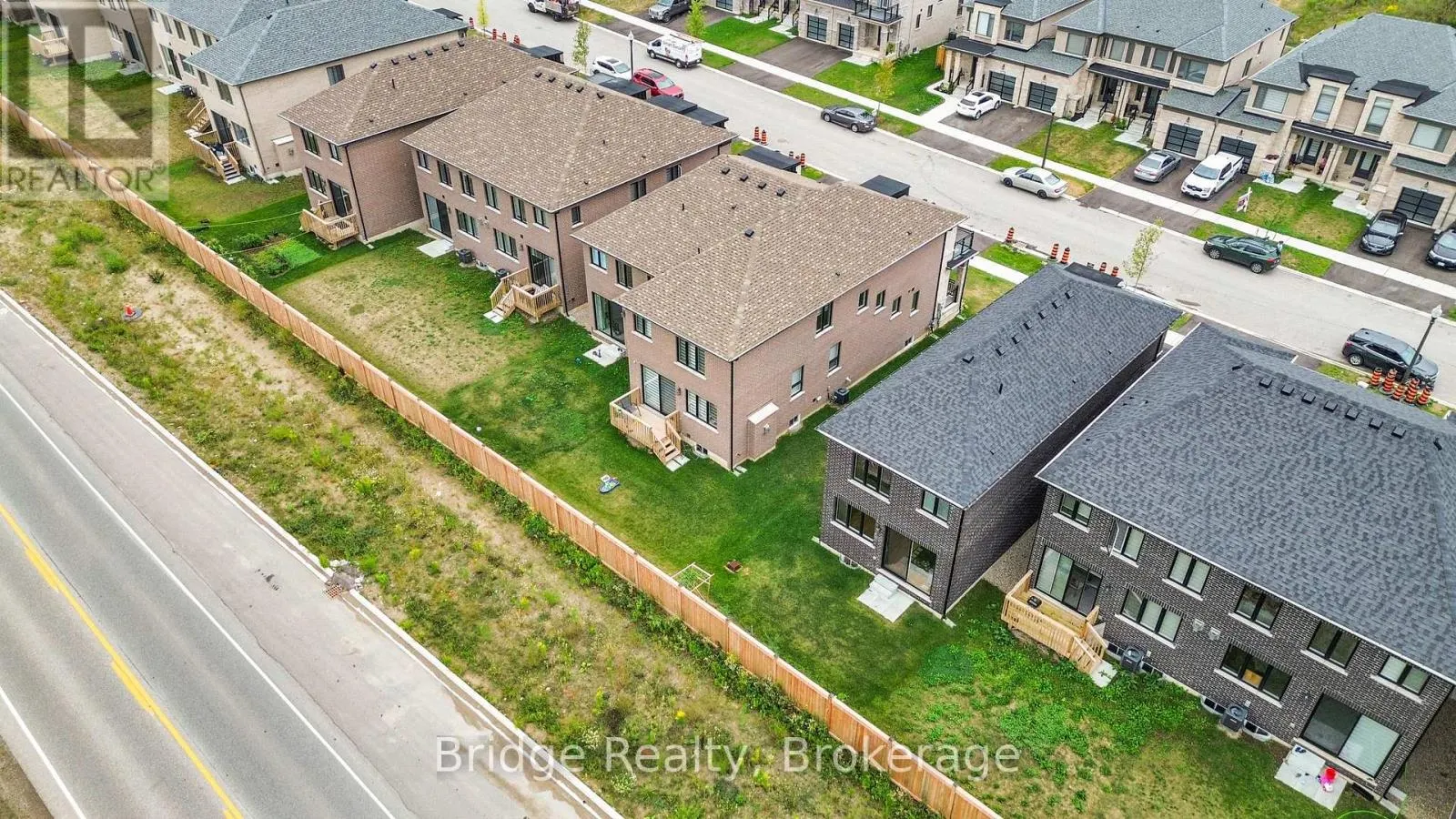 898 SOBESKI AVENUE