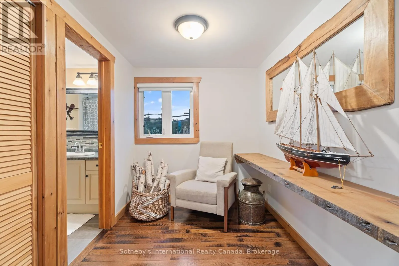 1111 MAPLEHURST DRIVE