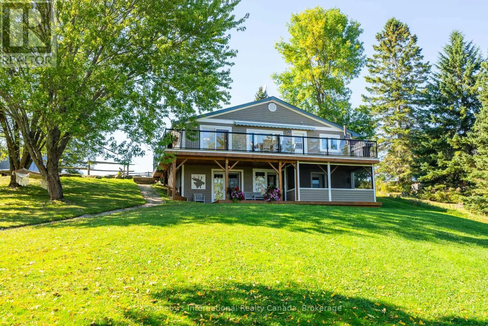 1111 MAPLEHURST DRIVE