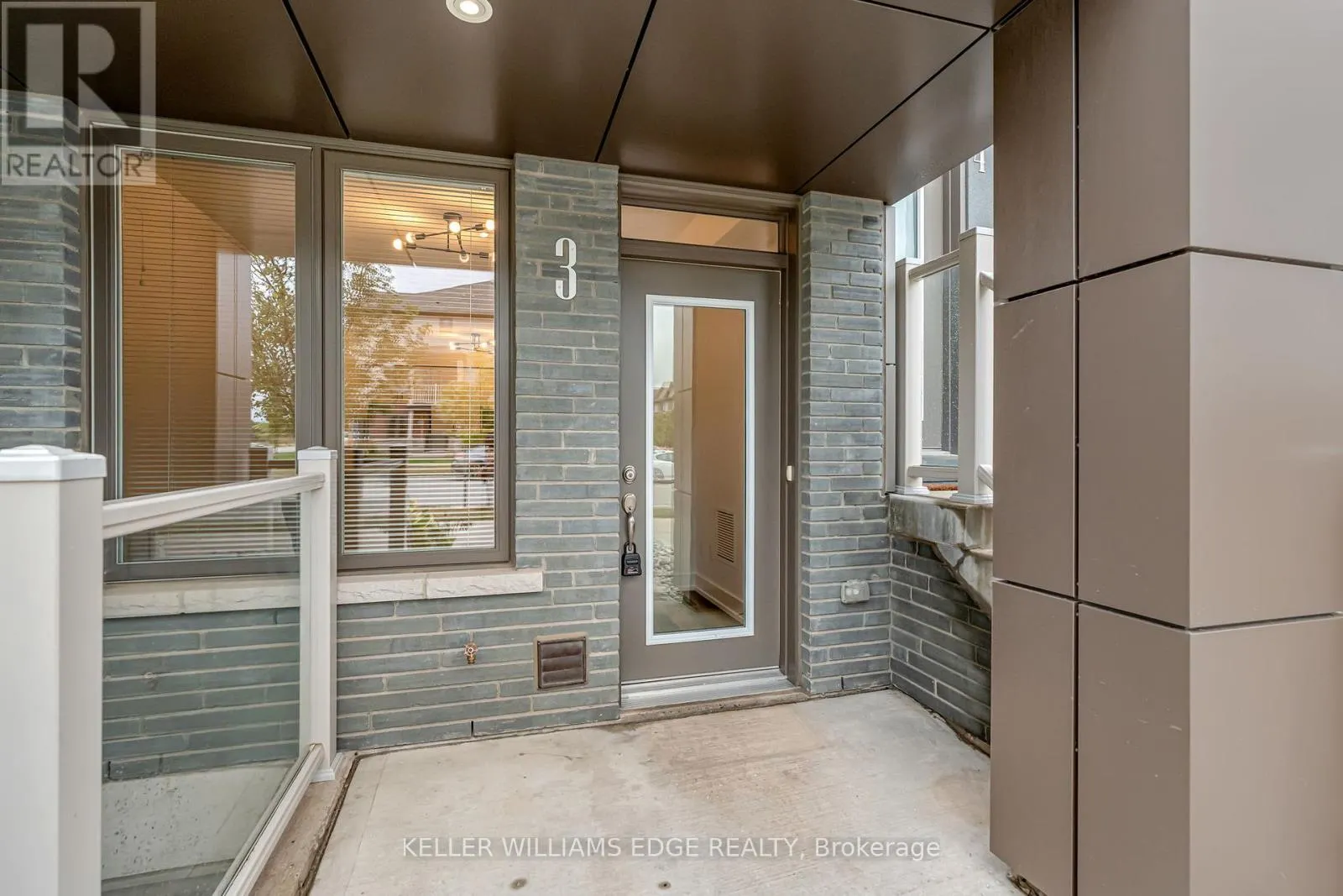 3 - 261 SKINNER ROAD