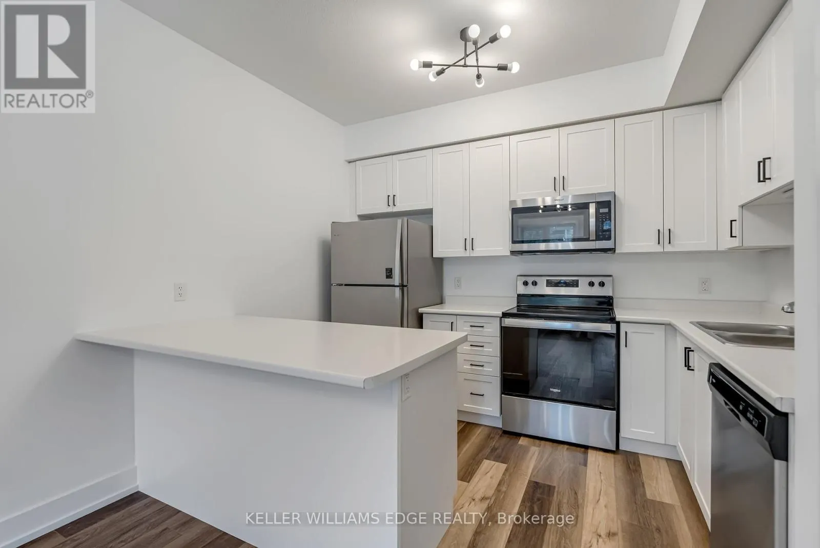 3 - 261 SKINNER ROAD