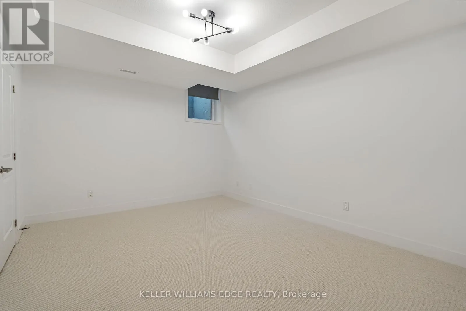 3 - 261 SKINNER ROAD