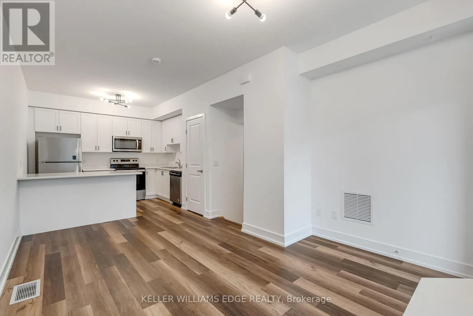 3 - 261 SKINNER ROAD