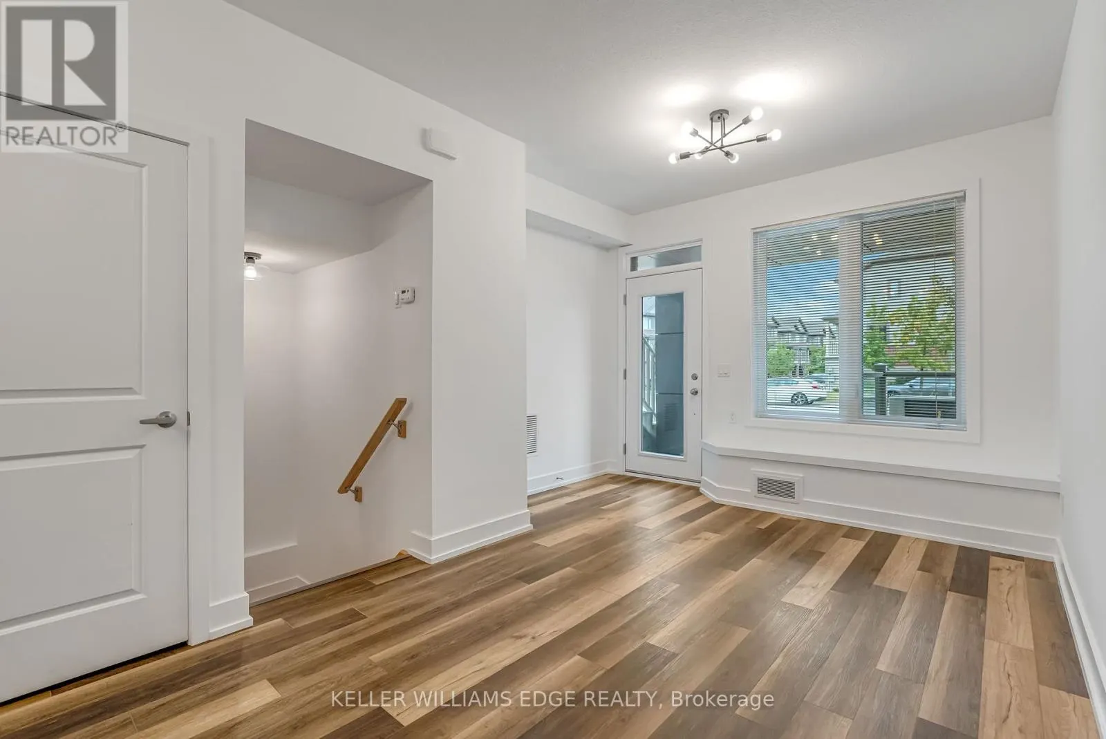 3 - 261 SKINNER ROAD