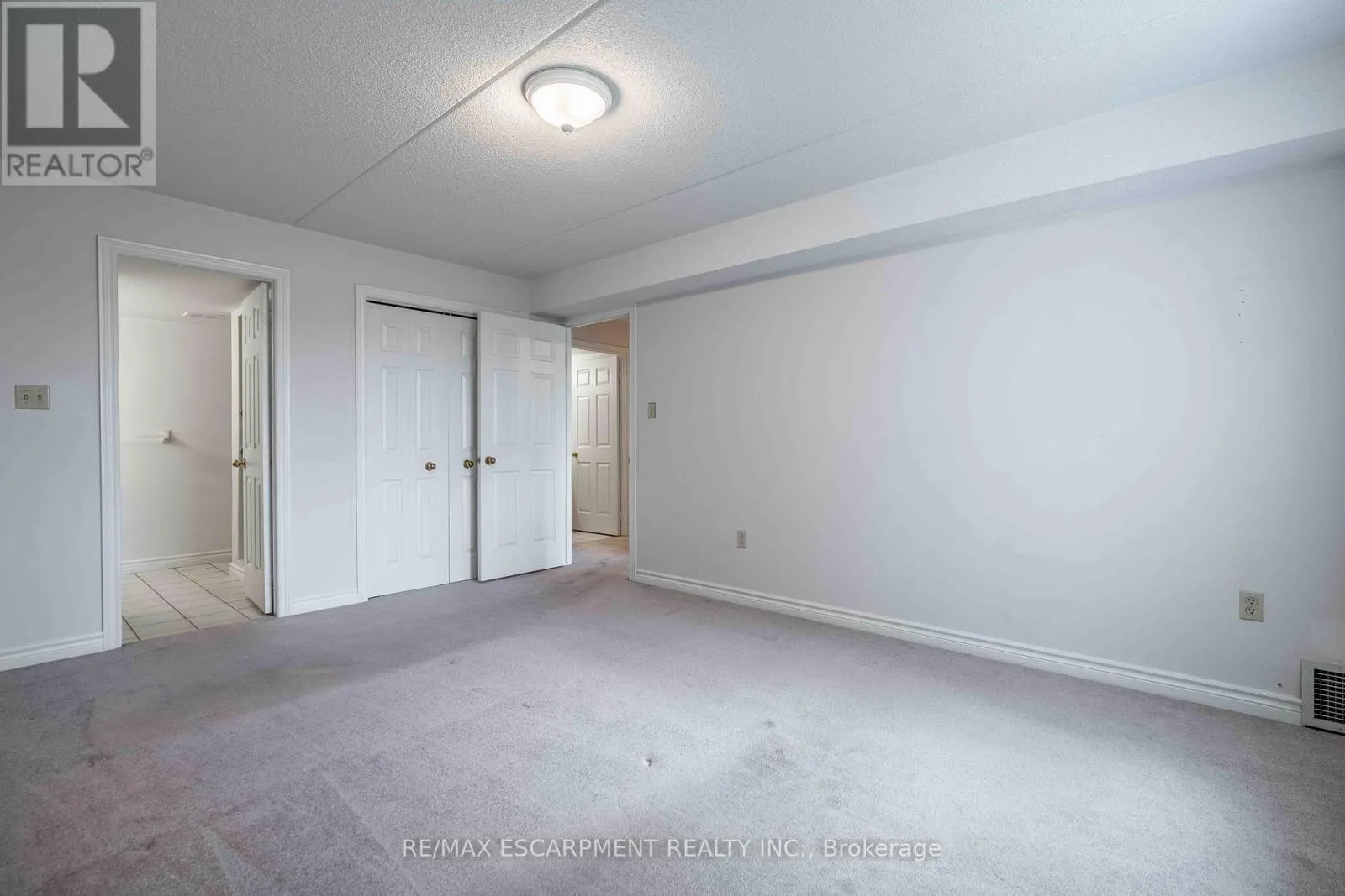 205 - 386 HIGHWAY 8