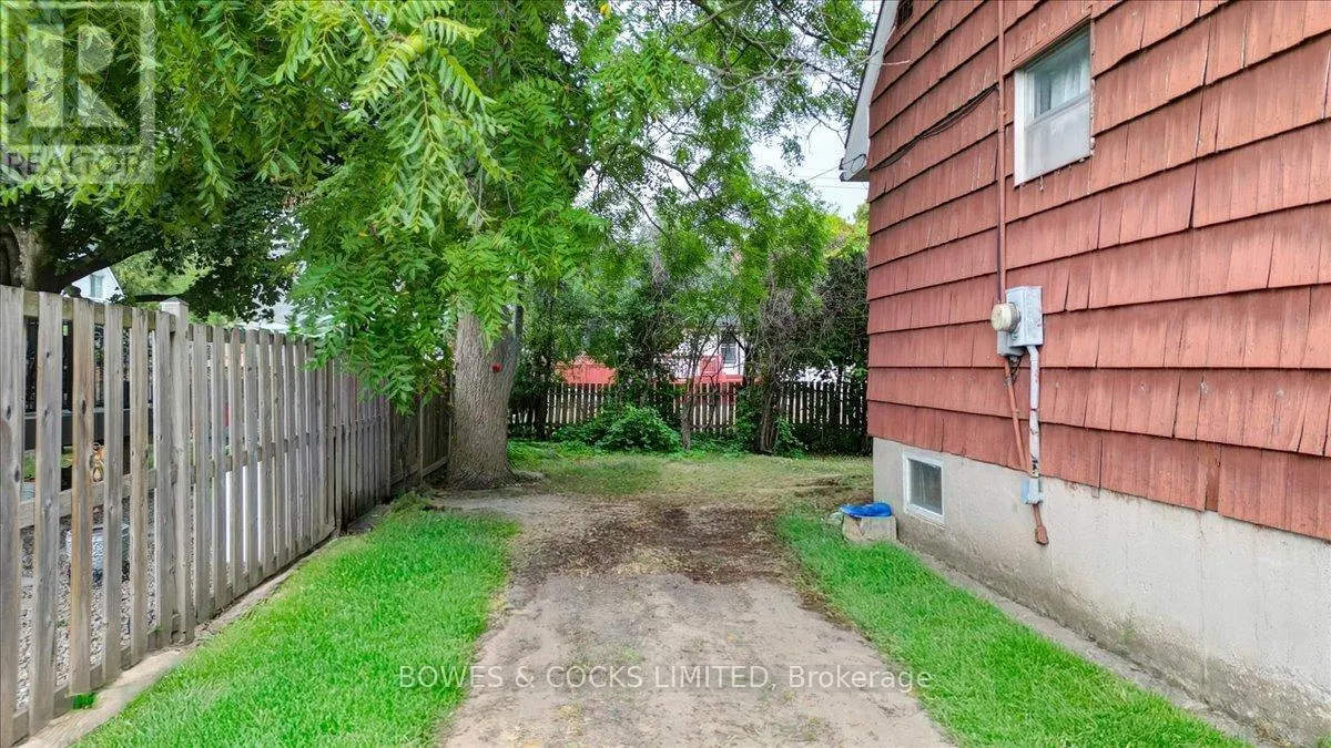 722 GILLESPIE AVENUE