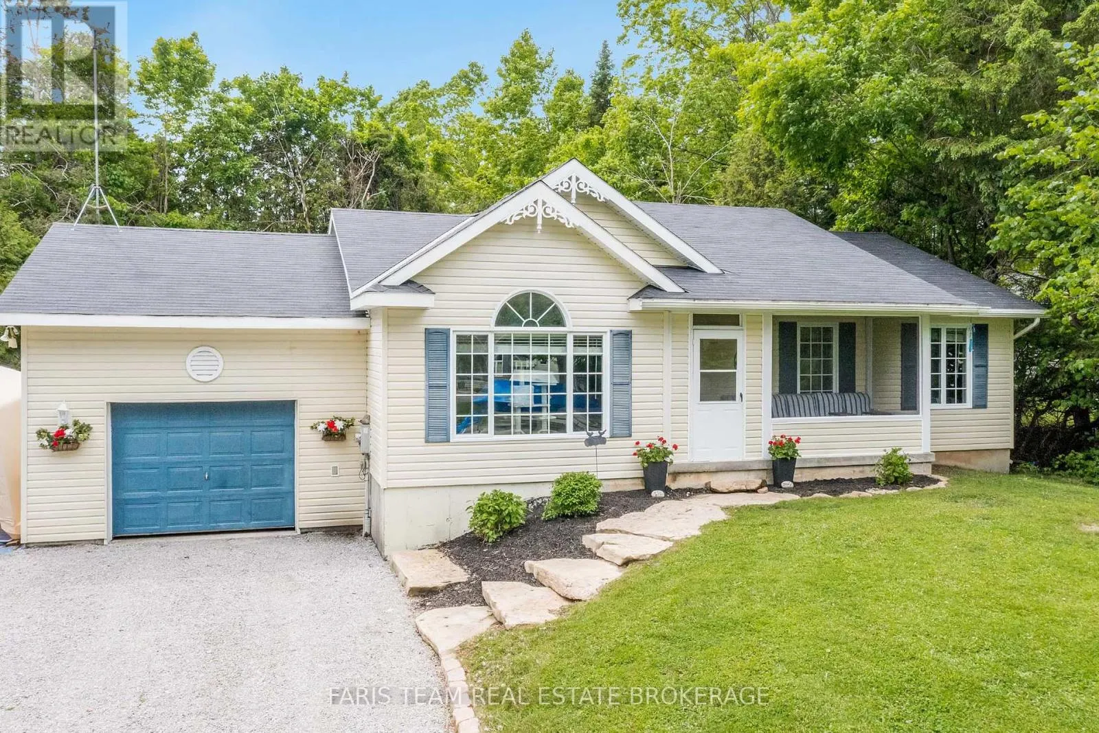 85 FULSOM CRESCENT