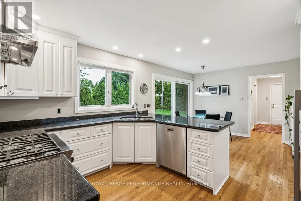 1889 FAIRMEADOW CRESCENT