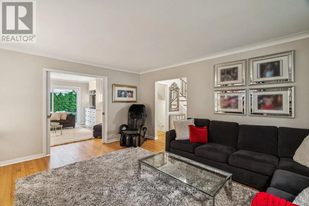 1889 FAIRMEADOW CRESCENT