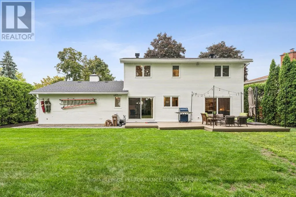 1889 FAIRMEADOW CRESCENT