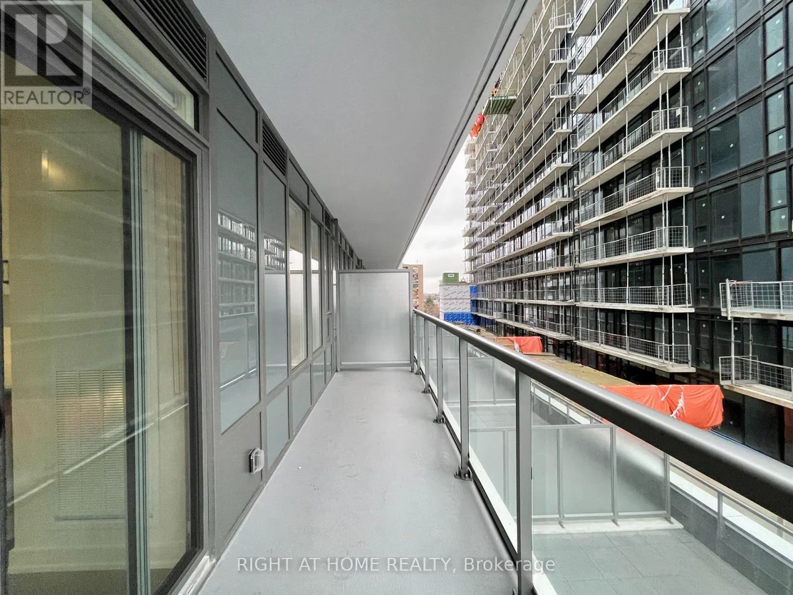 515 - 212 KING WILLIAM STREET