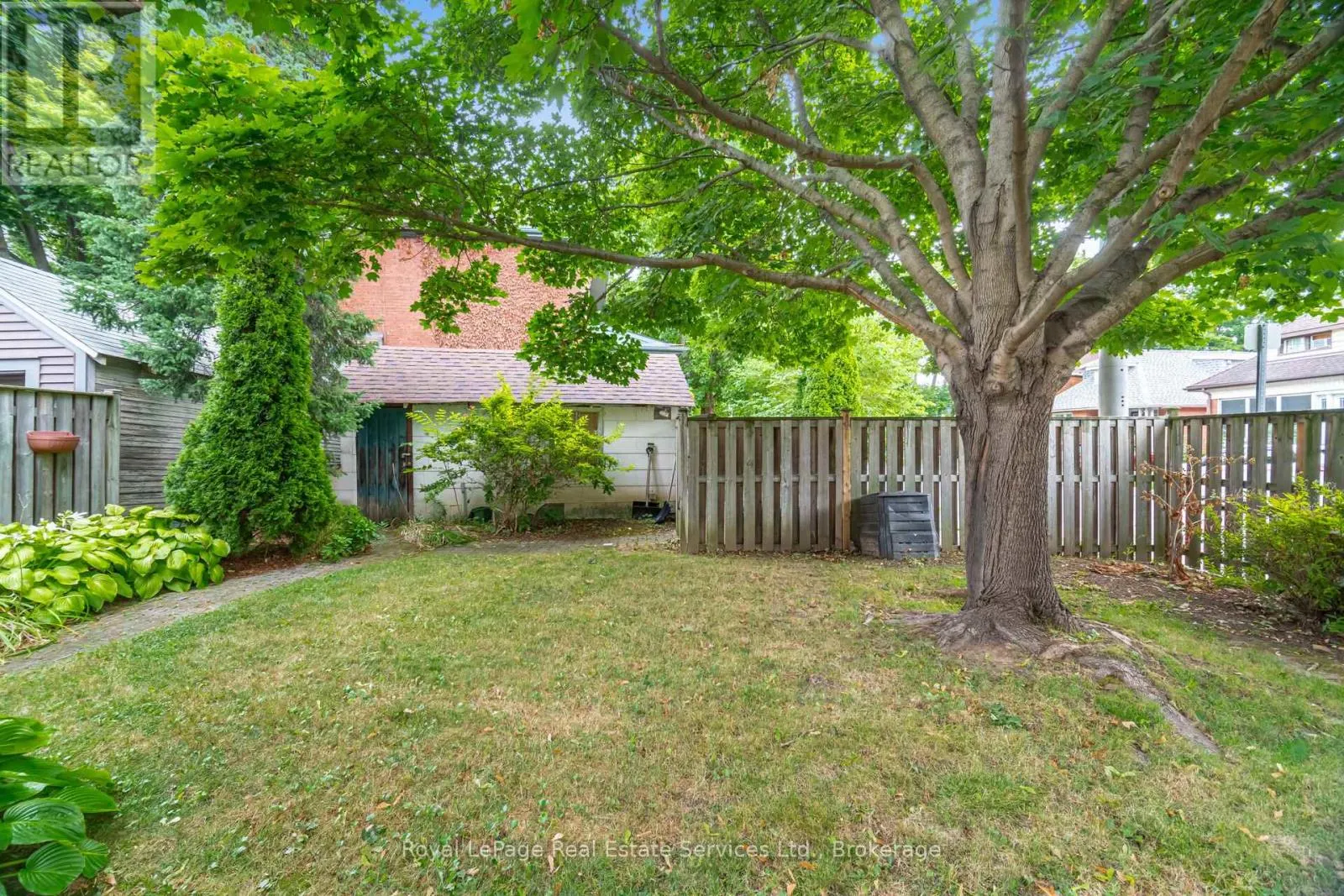 21 PAISLEY AVENUE S