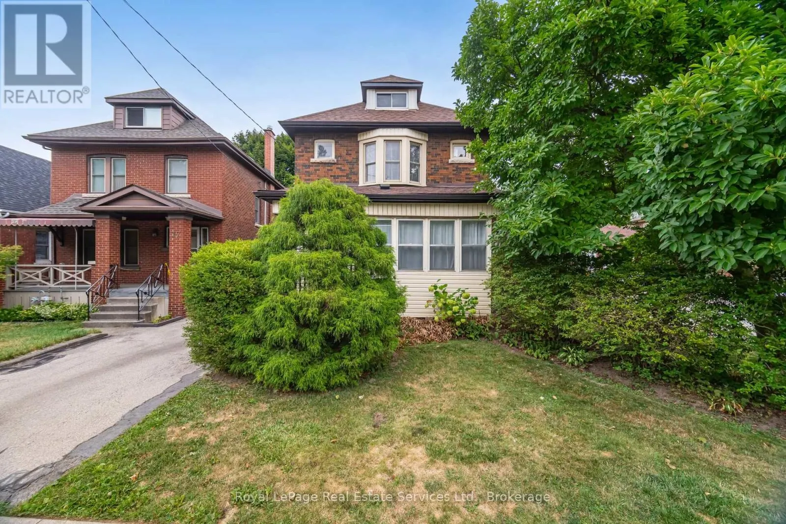 21 PAISLEY AVENUE S