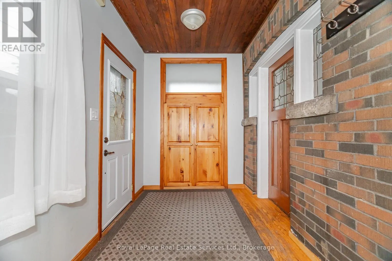 21 PAISLEY AVENUE S