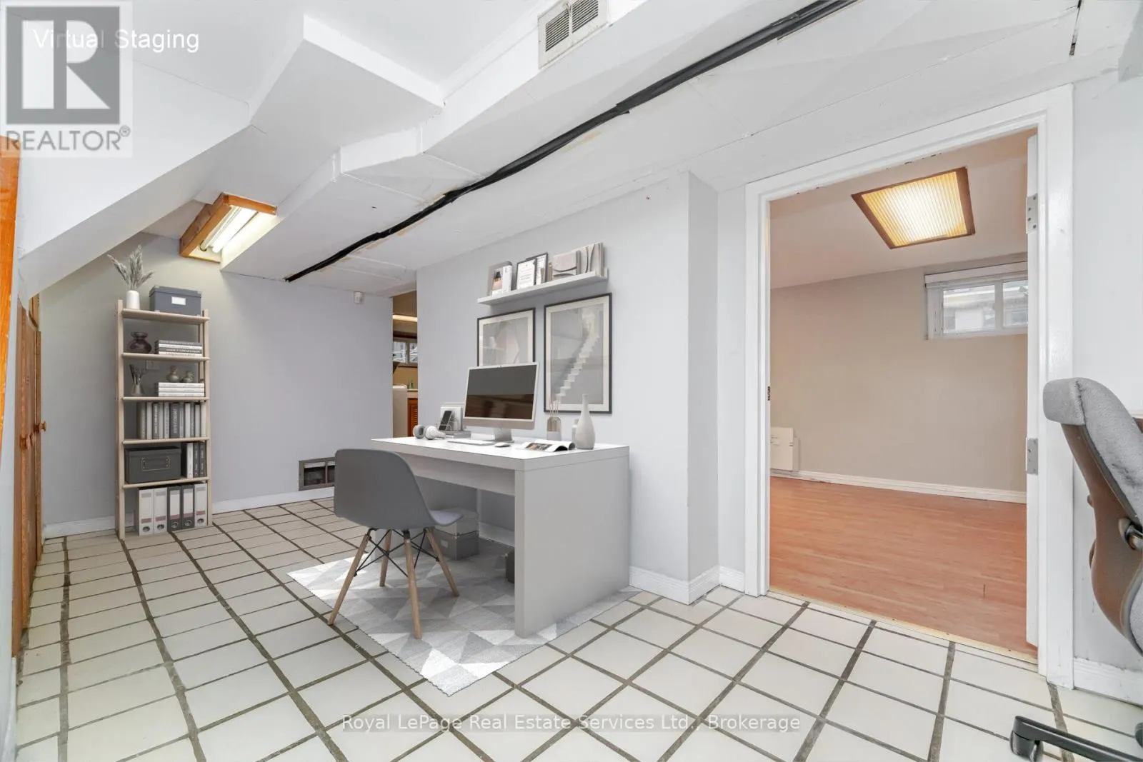 21 PAISLEY AVENUE S