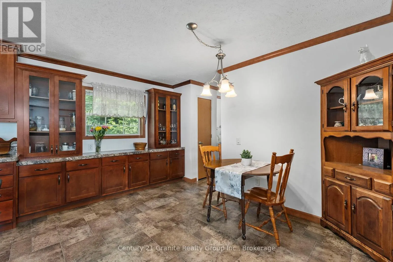 2275 KENNISIS LAKE ROAD
