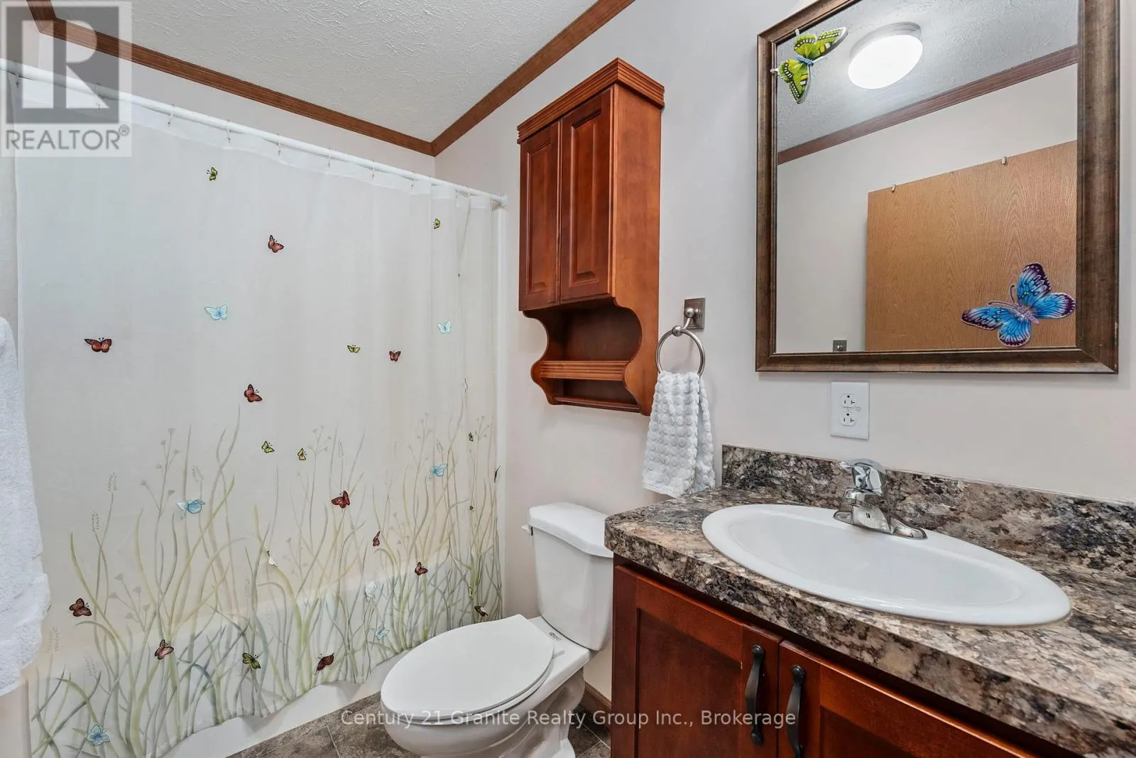2275 KENNISIS LAKE ROAD