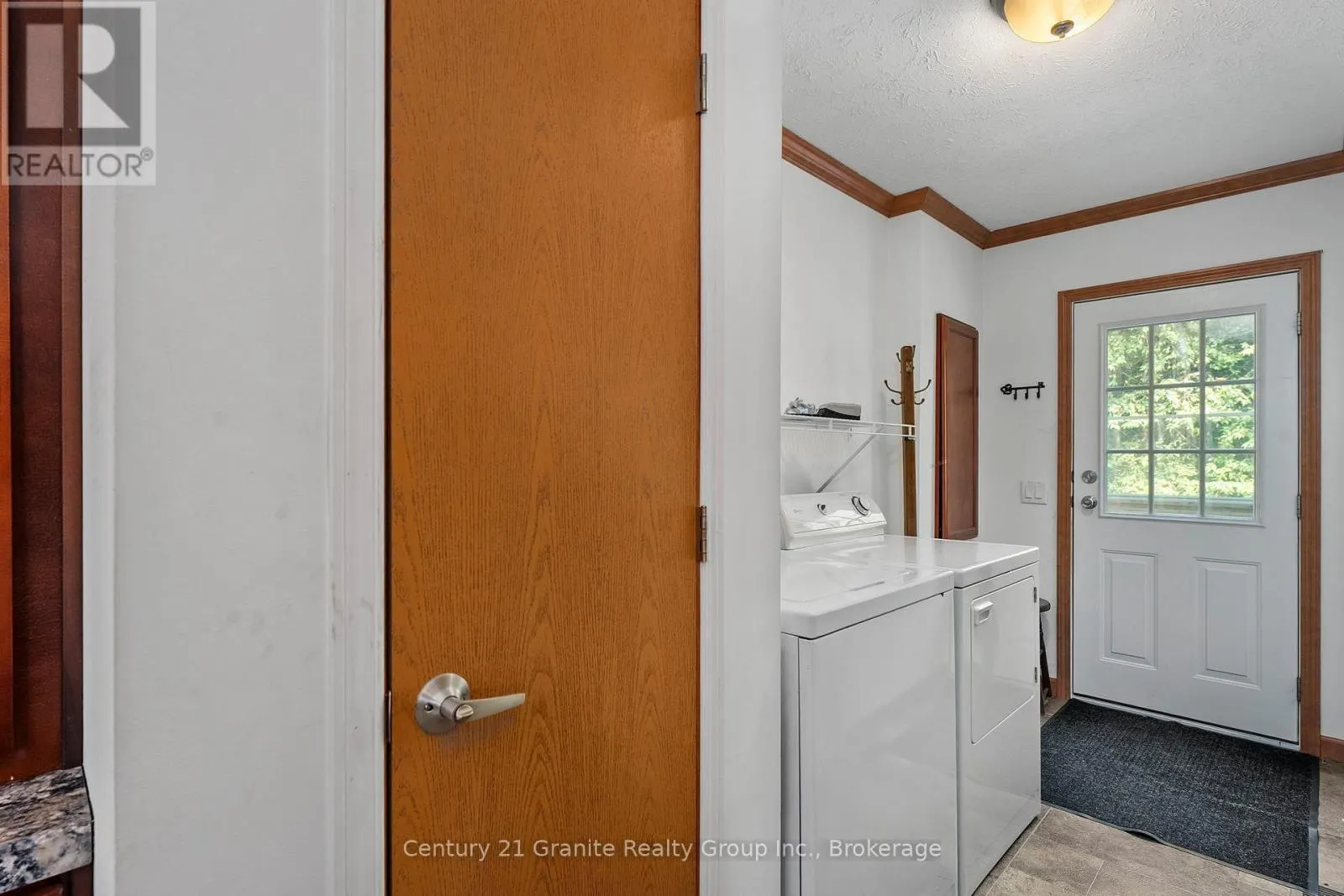 2275 KENNISIS LAKE ROAD