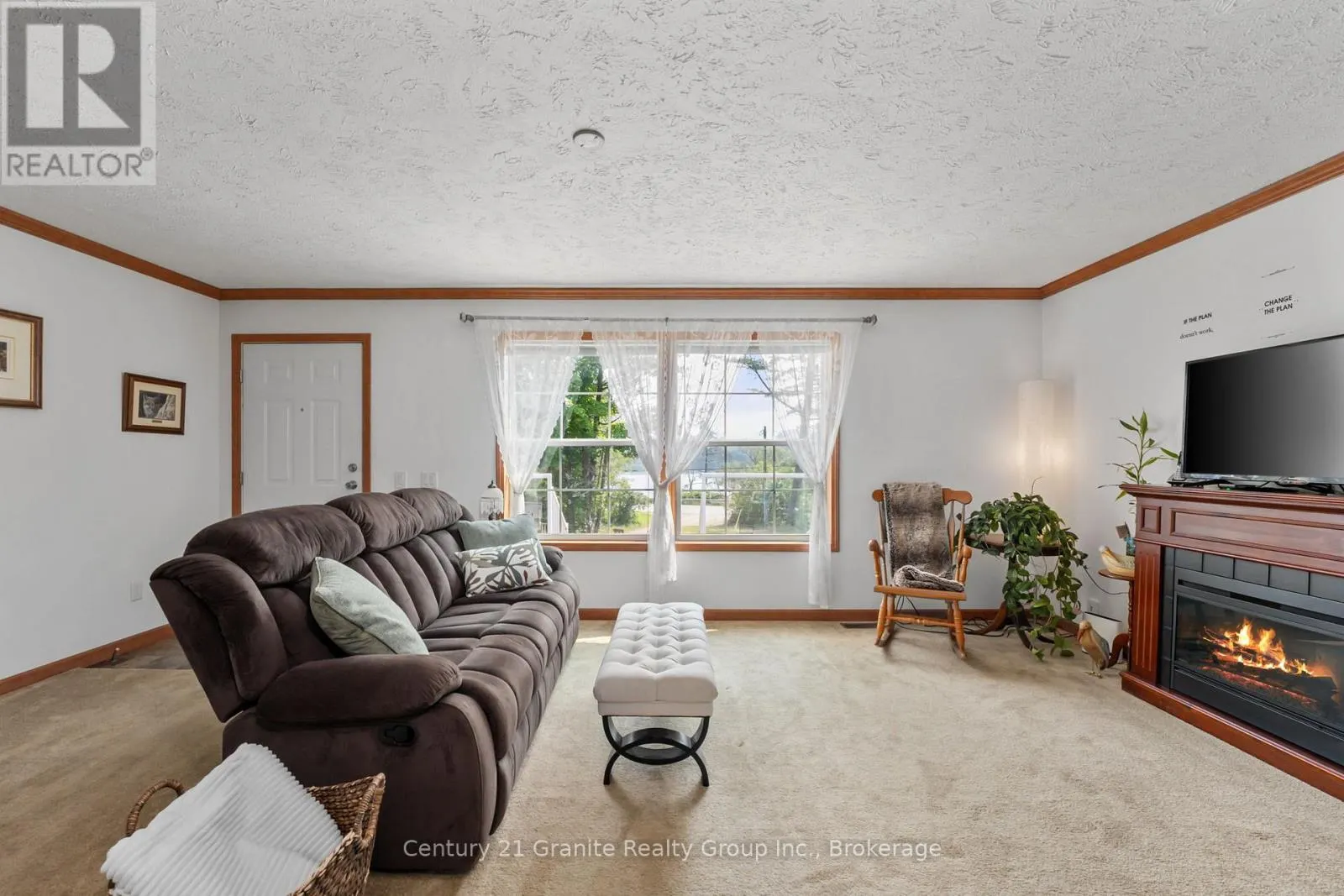 2275 KENNISIS LAKE ROAD