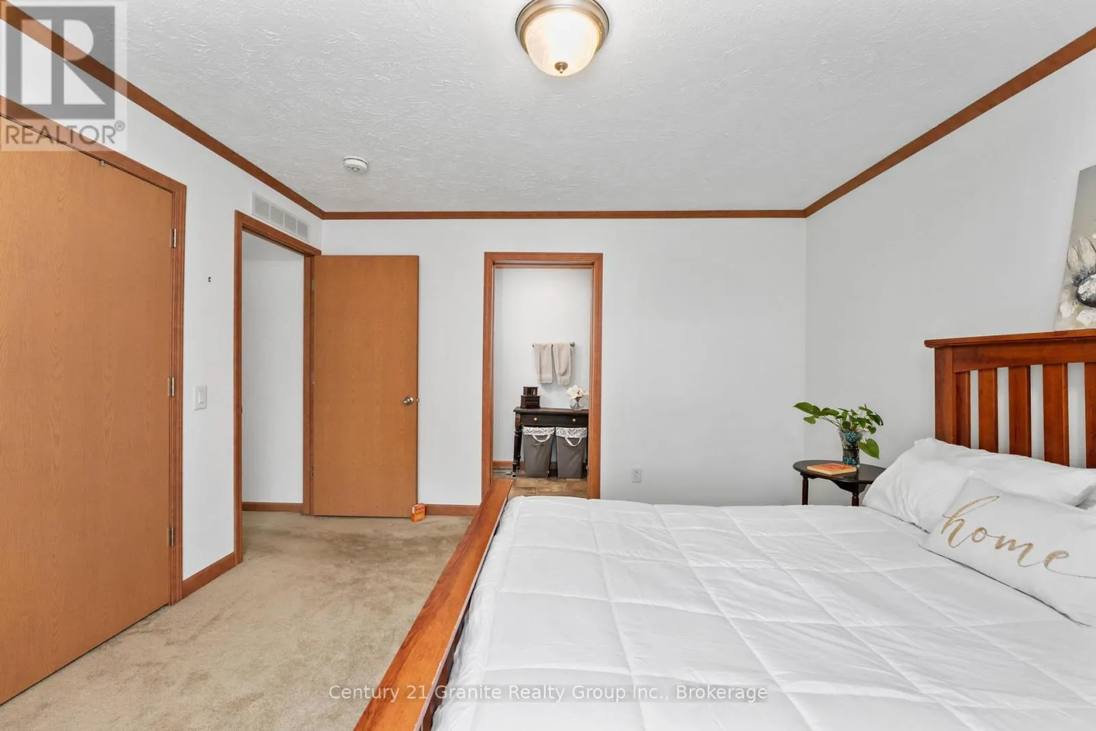 2275 KENNISIS LAKE ROAD