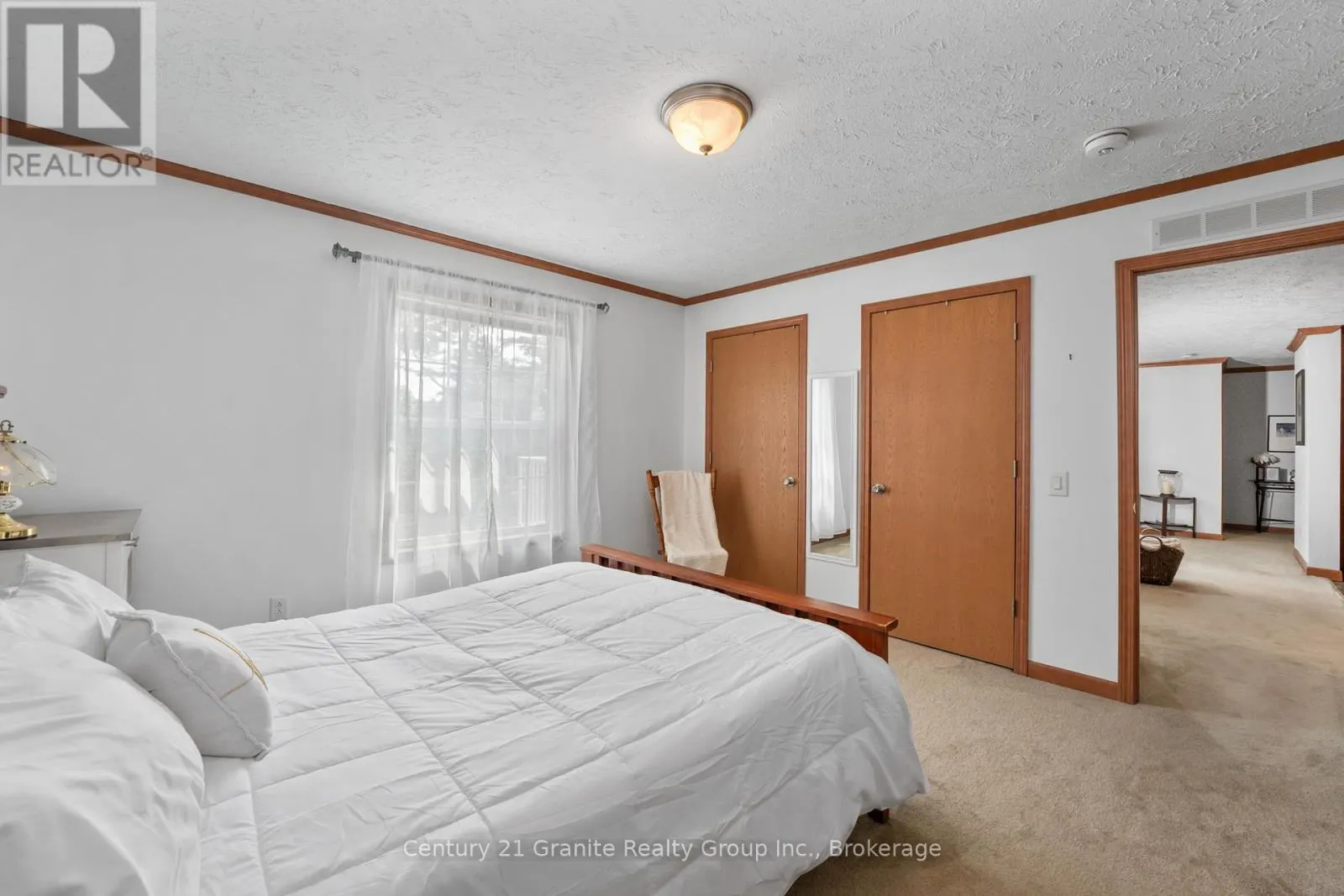 2275 KENNISIS LAKE ROAD