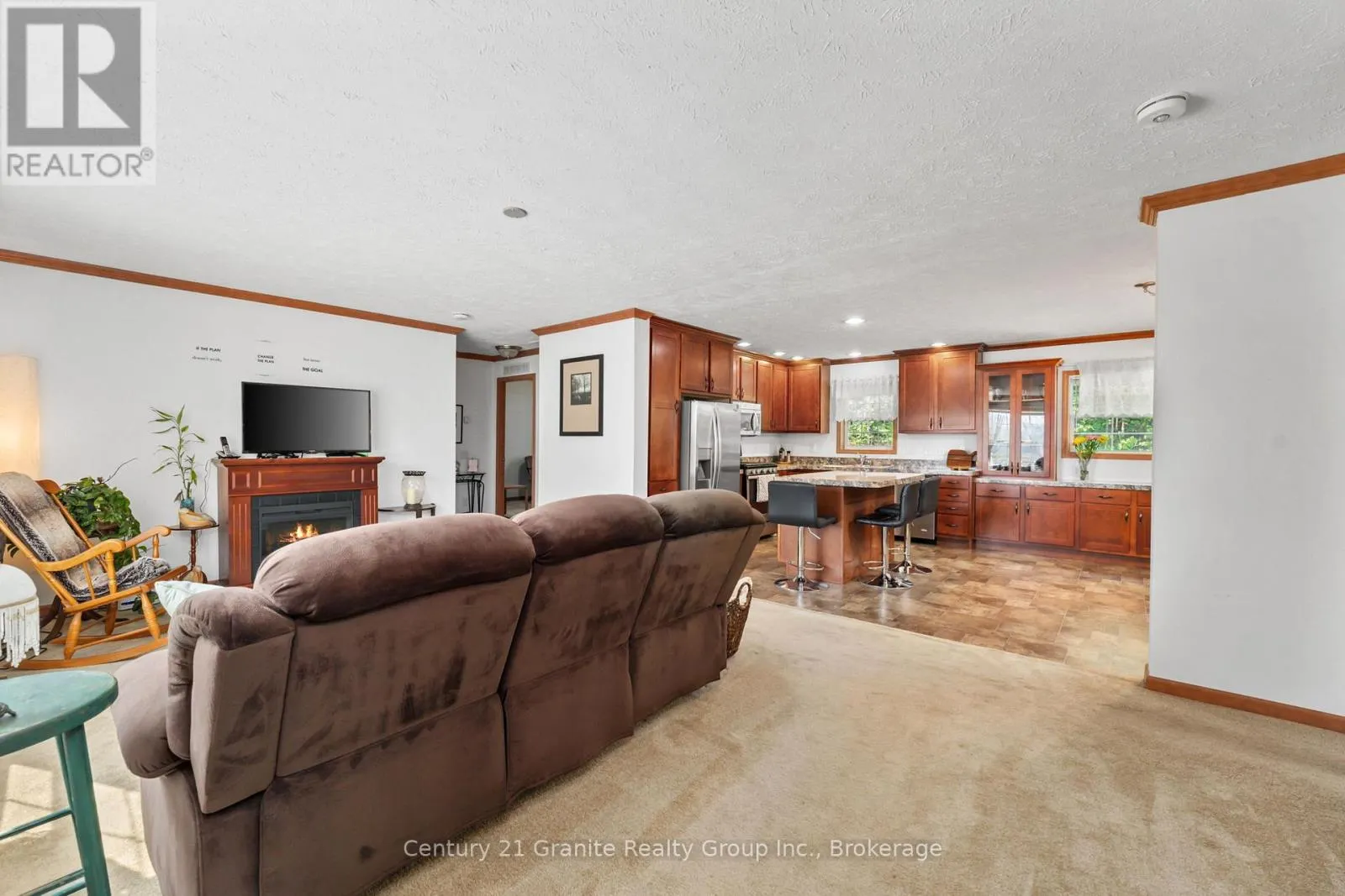 2275 KENNISIS LAKE ROAD