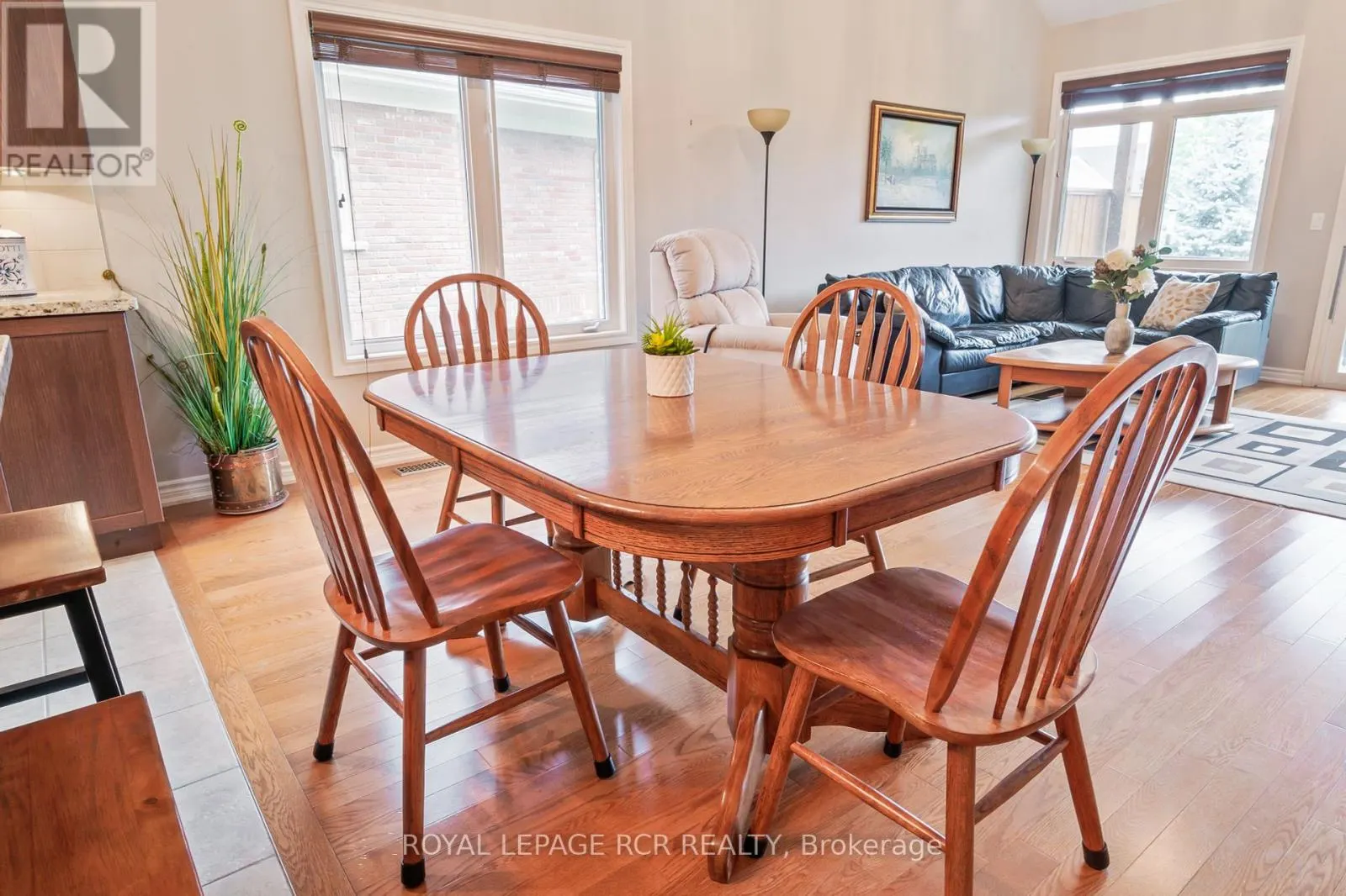 157 - 200 KINGFISHER DRIVE