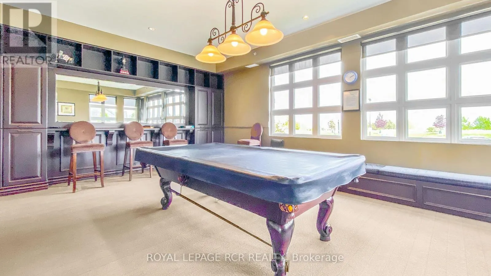 157 - 200 KINGFISHER DRIVE