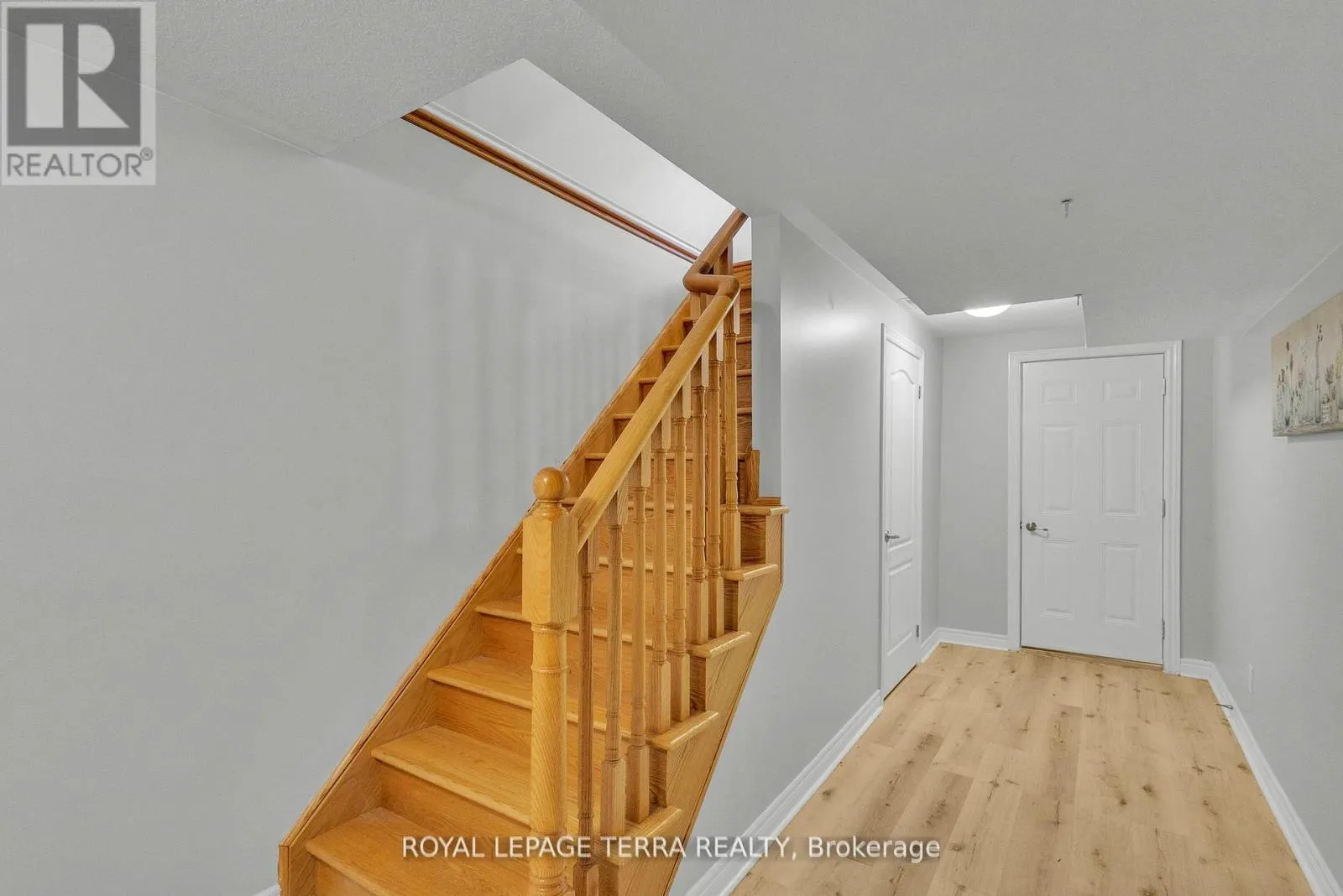 584 PINERY TRAIL