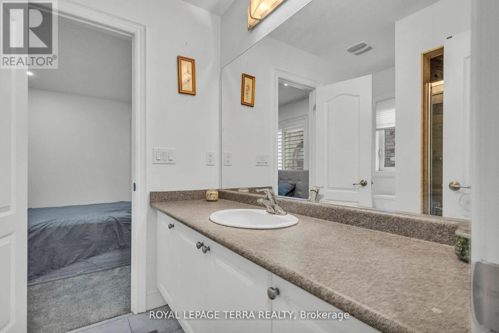 584 PINERY TRAIL