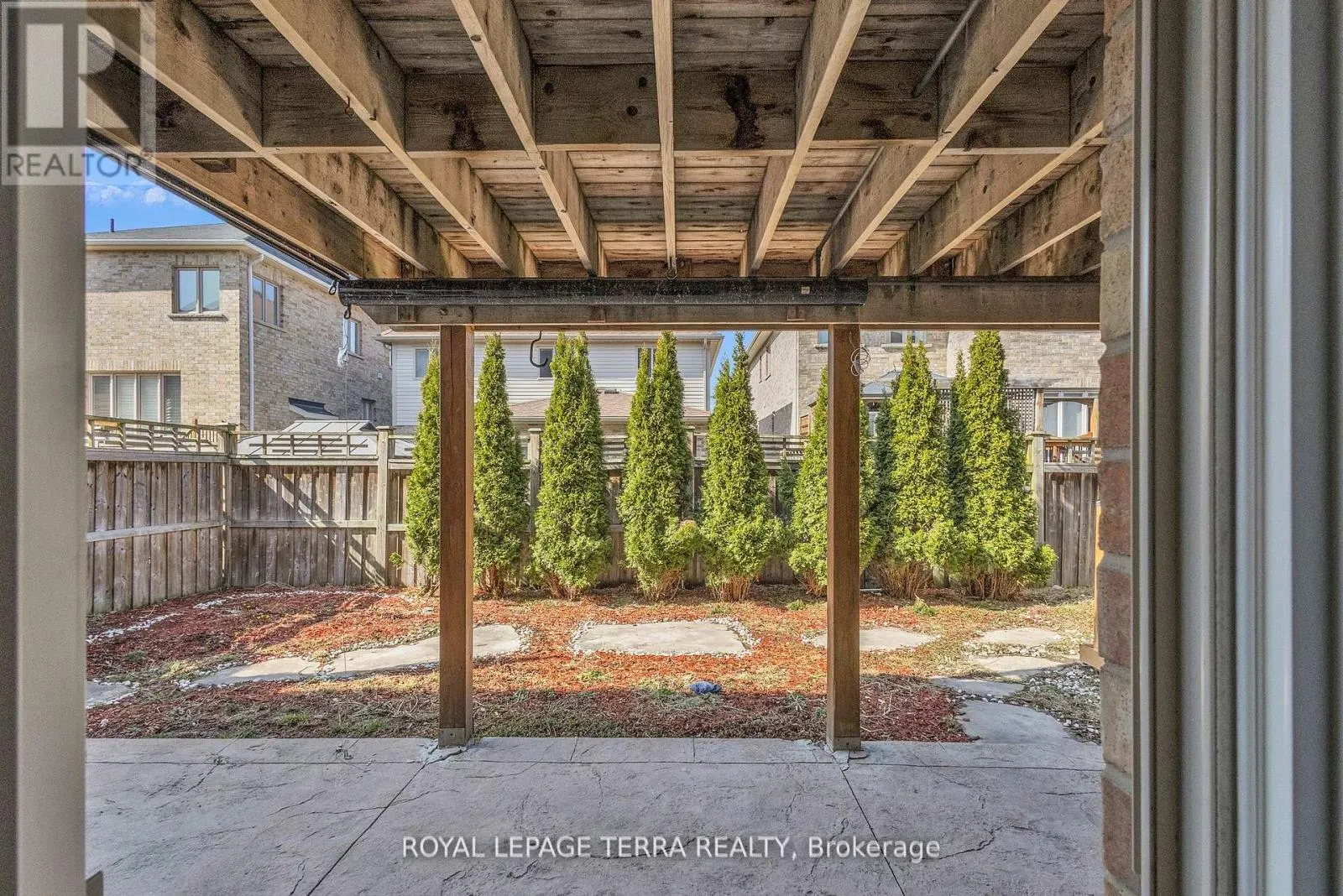 584 PINERY TRAIL