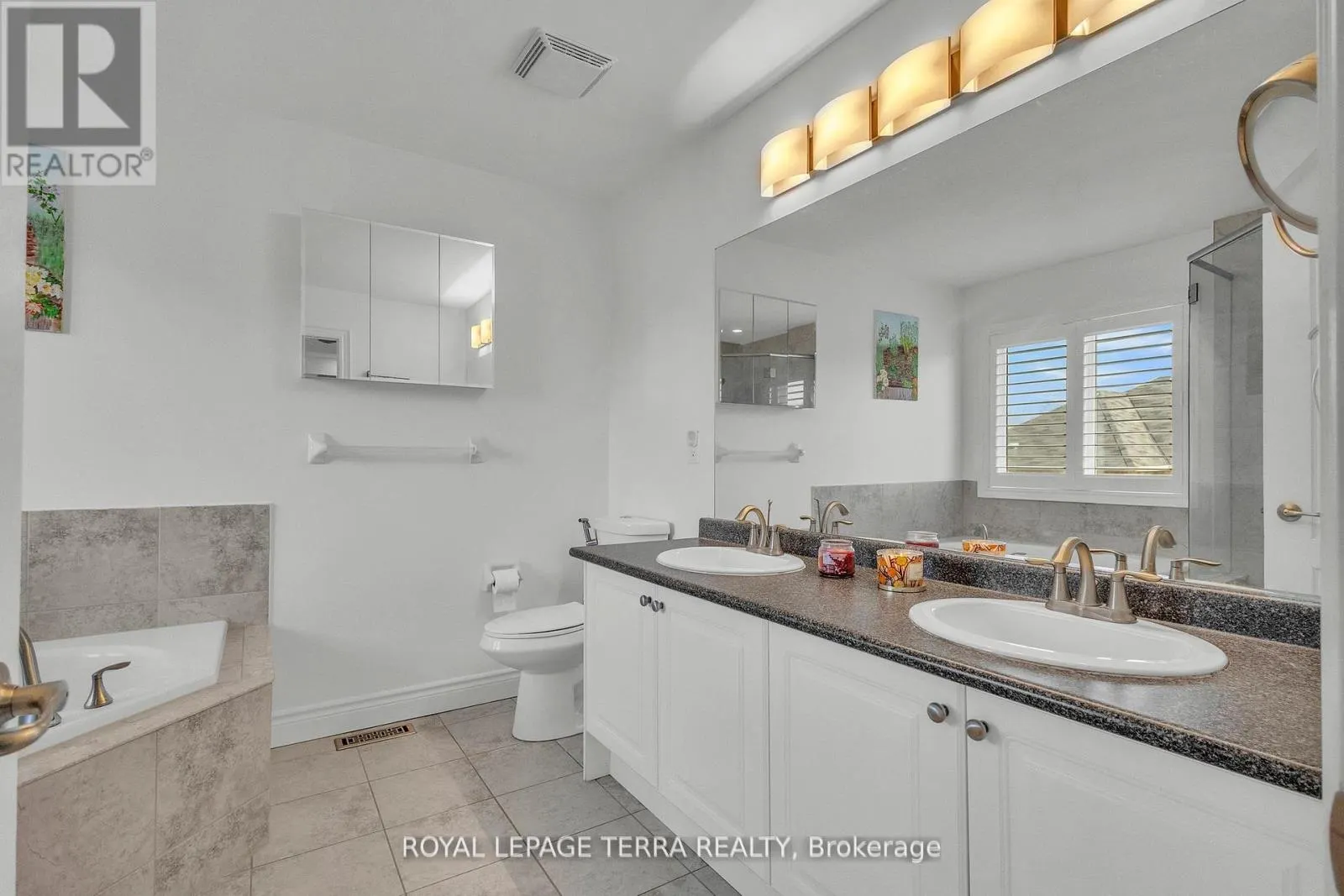 584 PINERY TRAIL