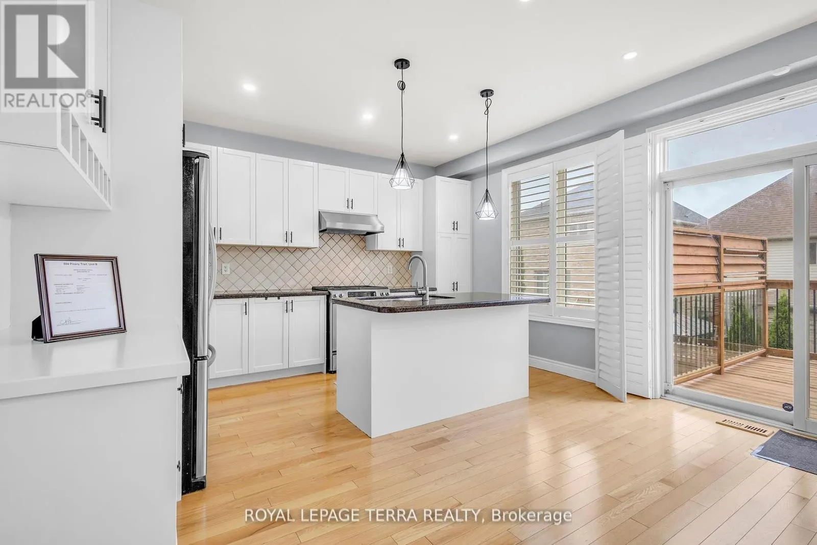 584 PINERY TRAIL
