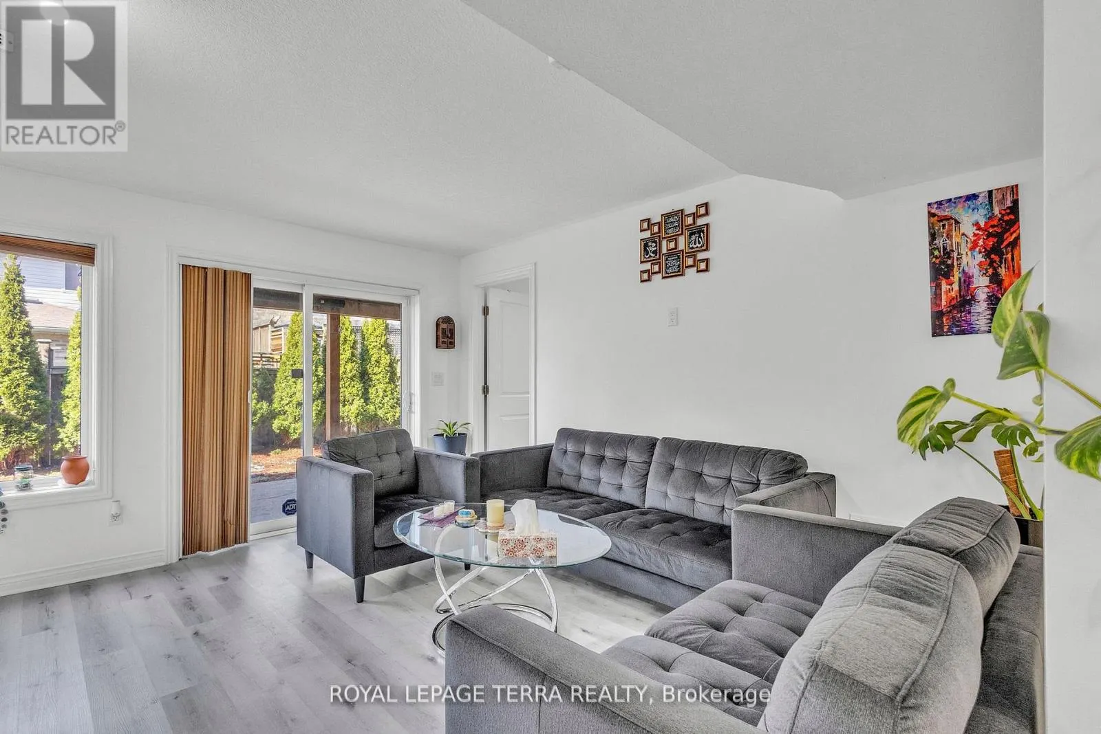 584 PINERY TRAIL